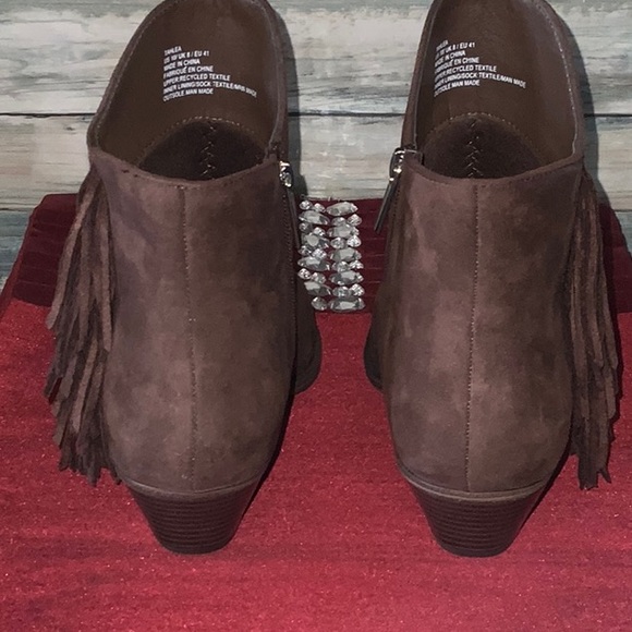 Pointed Toe Bootie - Picture 4 of 8